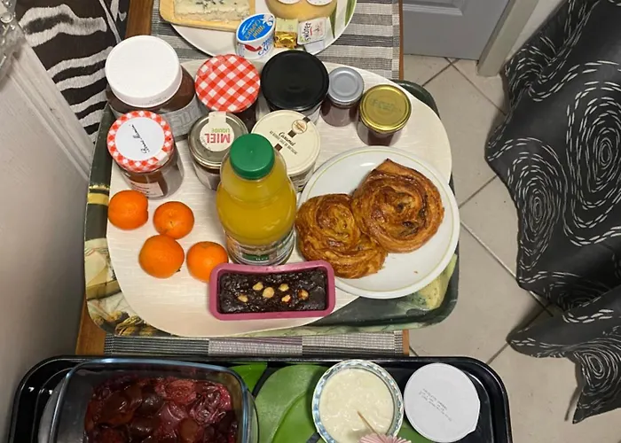 Alojamento de Acomodação e Pequeno-almoço Acces Autonome Beaucaire (Gard)